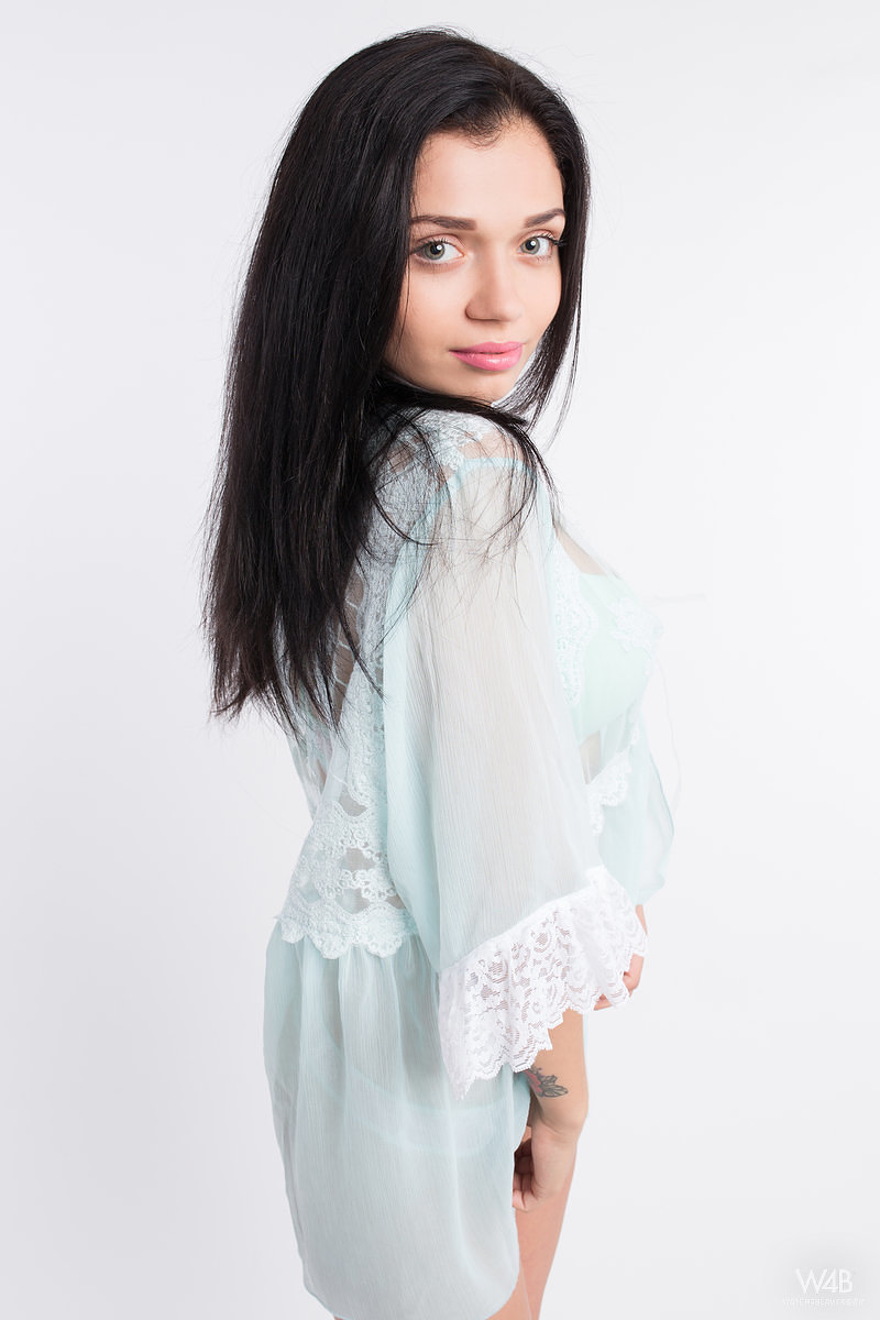 Яна, 53